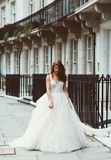 Image 6 - From London with Love in Styled Shoots.