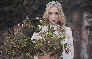 Image 9 - Majestic Empress: Viktoria Novak in Wedding + Bridal Fashion.