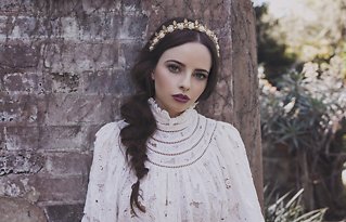 Image 4 - Majestic Empress: Viktoria Novak in Wedding + Bridal Fashion.