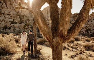 Image 13 - Jess + Chris: Desert sunset engagement shoot in Engagement.