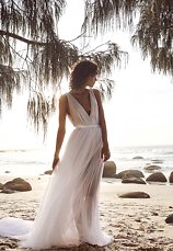 Image 16 - Untamed Paradise // New Collection from Chosen by One Day in Bridal Fashion.