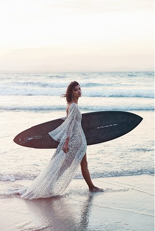 Image 61 - Untamed Paradise // New Collection from Chosen by One Day in Bridal Fashion.