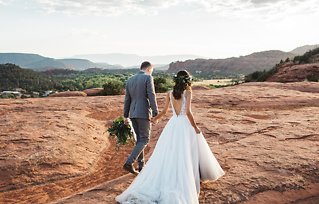 Image 5 - Elopement Love in Sedona, Arizona – Kait & James p.2 in Real Weddings.