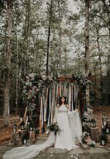 Image 21 - Boho Wedding in the Forest in Real Weddings.