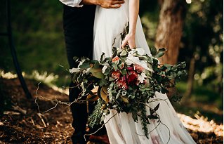 Image 14 - Bohemian Woodland Elopement Inspiration in Styled Shoots.