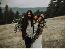 Image 9 - Mountain Elopement Inspiration – Colorado in Styled Shoots.