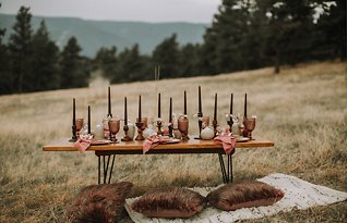 Image 3 - Mountain Elopement Inspiration – Colorado in Styled Shoots.