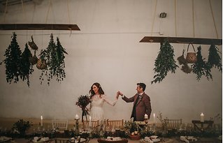 Image 10 - Modern take on rustic beauty – Winter Wedding with show-stopping styling! in Real Weddings.