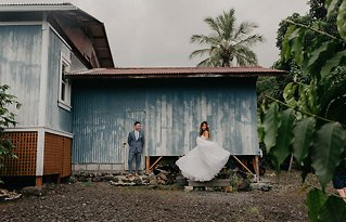 Image 14 - Bohemian Island Wedding (with a ballgown lace dress!) – Hawaii in Real Weddings.