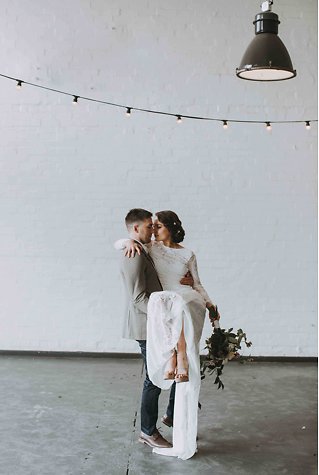 Image 11 - Intimate Wedding Photos full of connection – Whites + Woods Creative in News + Events.