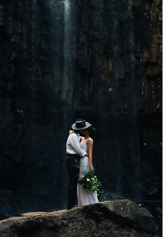 Image 2 - Intimate Wedding Photos full of connection – Whites + Woods Creative in News + Events.