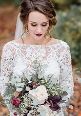 Image 12 - A Handmade Wedding with Meaningful Details and Fall Colours in Styled Shoots.