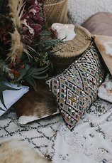 Image 4 - Alluring Bohemian Meets Modern Mediterranean – styling + floral wedding inspiration in Styled Shoots.