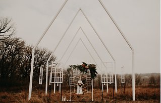 Image 20 - Modern Wedding Inspiration in this Open Air Chapel! in Styled Shoots.