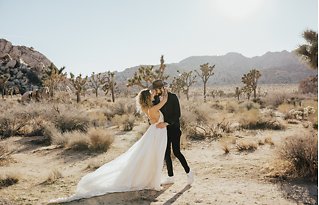 Image 12 - Emotional Joshua Tree Elopement with Boho Styling in Real Weddings.