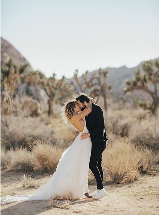 Image 15 - Emotional Joshua Tree Elopement with Boho Styling in Real Weddings.