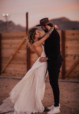 Image 36 - Emotional Joshua Tree Elopement with Boho Styling in Real Weddings.