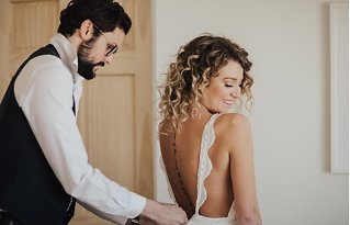 Image 5 - Emotional Joshua Tree Elopement with Boho Styling in Real Weddings.