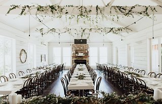 Image 1 - Hunter Valley Wedding with white + green trimmings in Real Weddings.