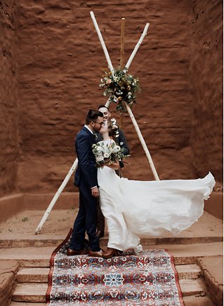 Image 15 - Romantic, Earthy + Bohemian – Red Rock Elopement at Pecos National Park in Real Weddings.