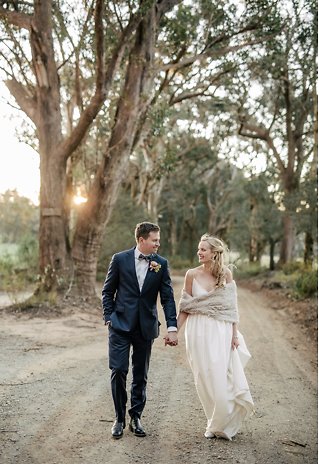 Image 25 - Sun-Soaked Country Wedding with Spring Florals – Bendooley Estate in Real Weddings.