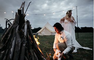 Image 36 - Bohemian Wedding Festival – Laid Back field celebration in Real Weddings.