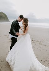 Image 18 - Bohemian Elopement with spring florals on the Oregon Coast in Bridal Fashion.