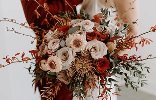 Image 4 - Rosey, bohemian styled shoot with rustic details in Styled Shoots.