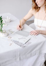 Image 4 - Clean + Simple Wedding Styling for the Minimalist Bride in Styled Shoots.