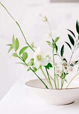 Image 13 - Clean + Simple Wedding Styling for the Minimalist Bride in Styled Shoots.