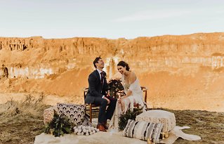 Image 29 - A desert styled elopement in Styled Shoots.