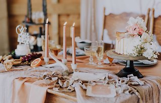 Image 10 - Rustic, Autumn inspiration for the indie bride in Styled Shoots.