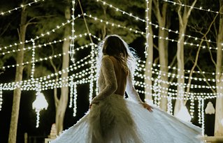 Image 32 - A magical winter soiree in heavenly Byron Bay in Styled Shoots.