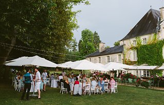Image 26 - An enchanting French chateau union – Hannah + Scott in Real Weddings.