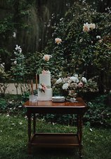 Image 33 - Vintage elegance – soft, romantic inspiration in the southern tablelands in News + Events.