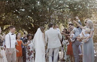 Image 12 - Relaxed + Stress-Free: A Rustic Tuscan Wedding — Adela + Mike in Real Weddings.