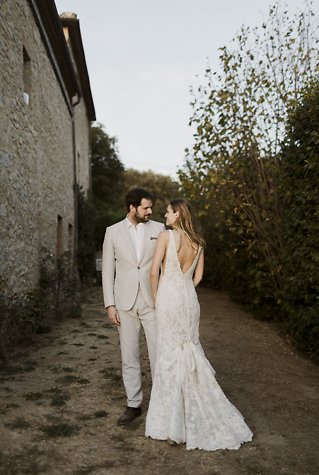 Image 24 - Relaxed + Stress-Free: A Rustic Tuscan Wedding — Adela + Mike in Real Weddings.