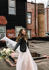 Image 6 - When Edgy Meets Glam: A Stylized Rooftop Elopement in Brooklyn in Styled Shoots.
