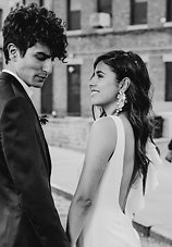 Image 27 - When Edgy Meets Glam: A Stylized Rooftop Elopement in Brooklyn in Styled Shoots.