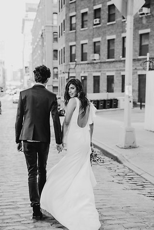 Image 29 - When Edgy Meets Glam: A Stylized Rooftop Elopement in Brooklyn in Styled Shoots.