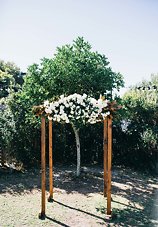 Image 13 - Rustic + Chic: Springtime Garden Wedding in Real Weddings.