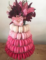 Image 5 - 2018 Winter Wedding Cake Trends in Cakes + Food.