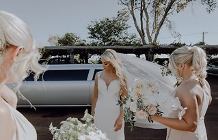 Image 8 - Simple + Elegant: Aimee + Chris’s Vineyard Wedding in Real Weddings.