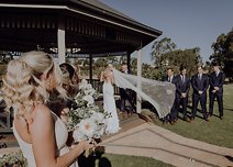 Image 11 - Simple + Elegant: Aimee + Chris’s Vineyard Wedding in Real Weddings.