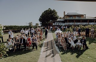 Image 13 - Simple + Elegant: Aimee + Chris’s Vineyard Wedding in Real Weddings.