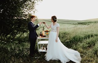 Image 13 - An Alpaca Farm Styled Elopement in Styled Shoots.