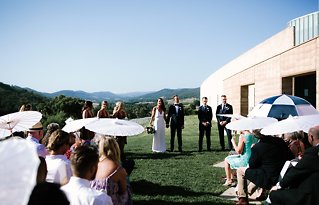 Image 12 - Elegant + Simple: TarraWarra Estate Wedding in Real Weddings.