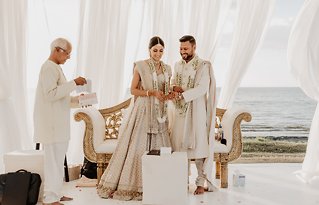 Image 20 - Trisha + Veeral’s Indian Fiji Wedding in Real Weddings.