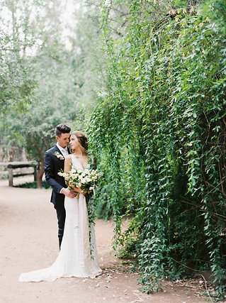 Image 9 - Classic + Timeless Wedding Inspiration at Taronga Zoo in Styled Shoots.
