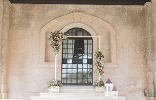 Image 6 - A Romantic Italy Inspired Love Story in Styled Shoots.